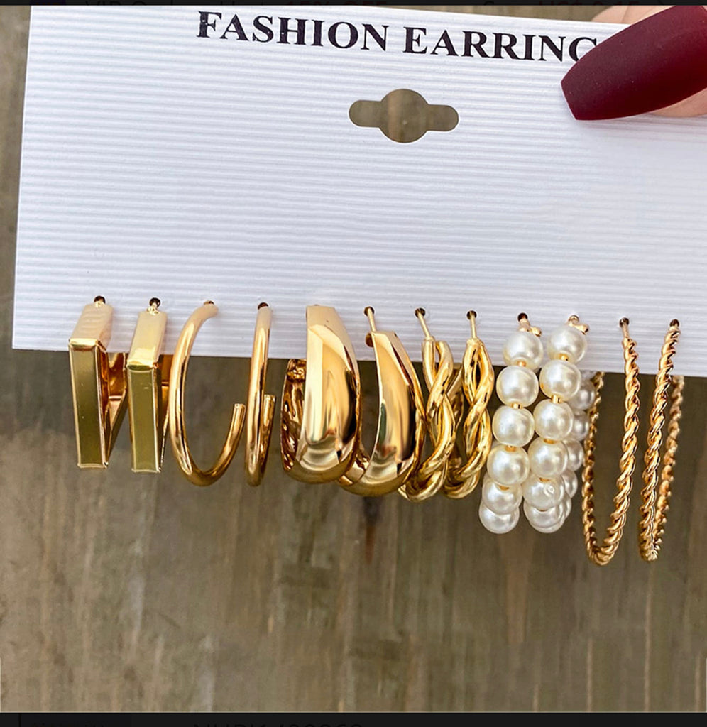 Gold Pearl Earring Pack